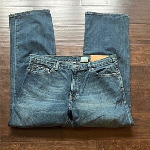 NWT men’s relaxed fit banana republic  Blue Jeans 34x30